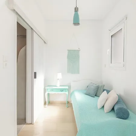 Onira Hotel
