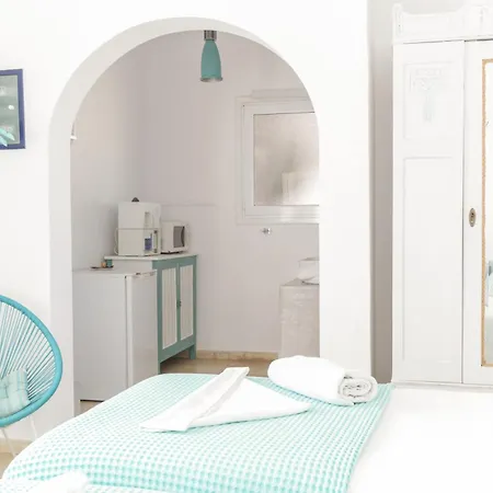 Onira Parikia (Paros)